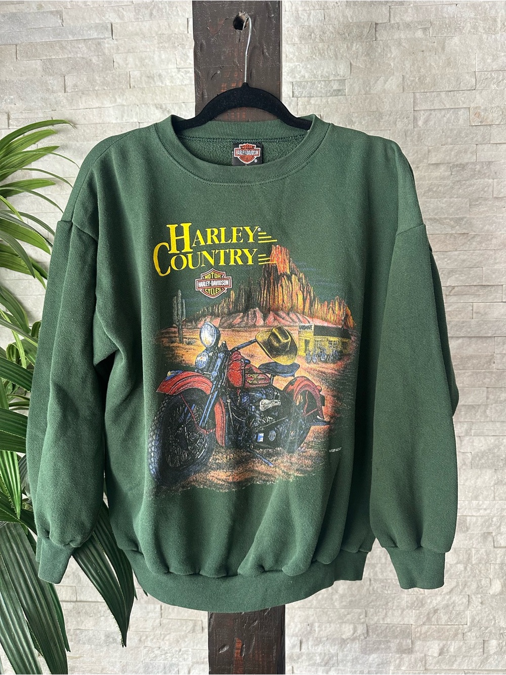 Harley-Davidson Vintage Green 'Harley Country' Graphic Sweatshirt Size L